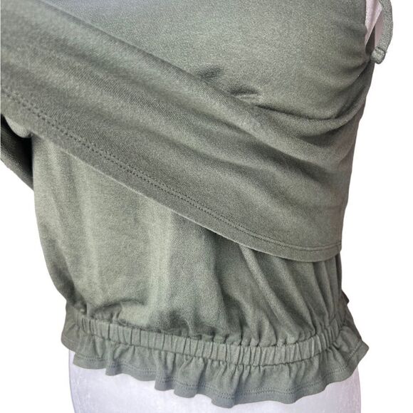 Express ruffled smocked flowy crop top size XS - Picture 4 of 6